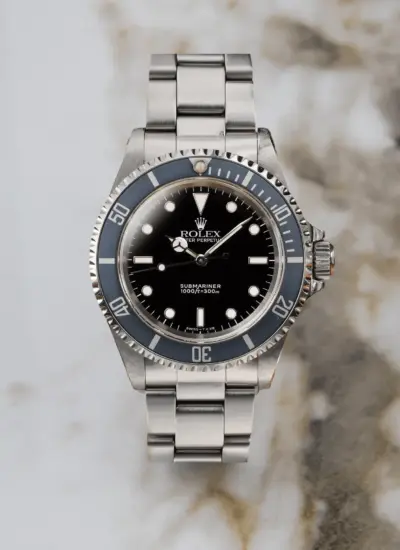 Rolex-Submariner-min-400x550